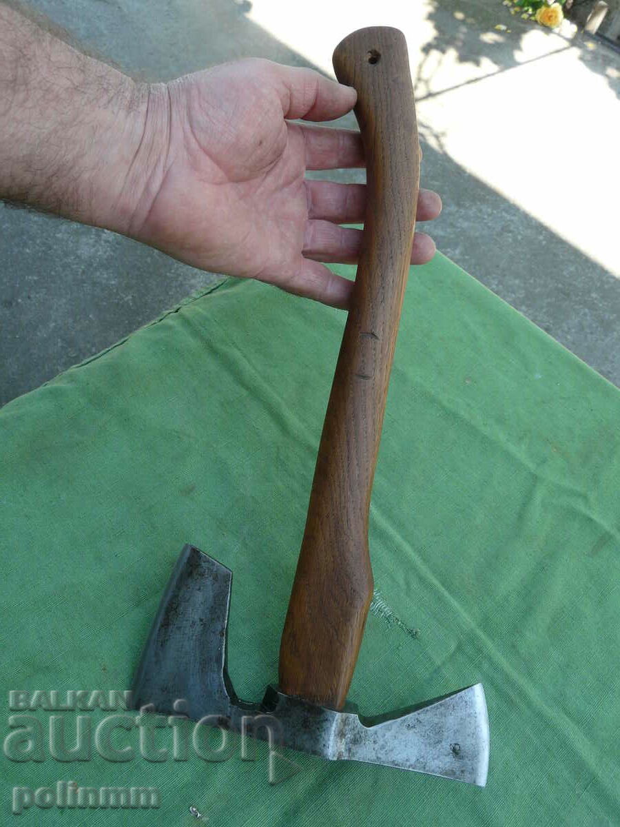 Δημοπρασία Δικέφαλο τσεκούρι - 482 Δημοπρασία Δικέφαλο τσεκούρι - 482