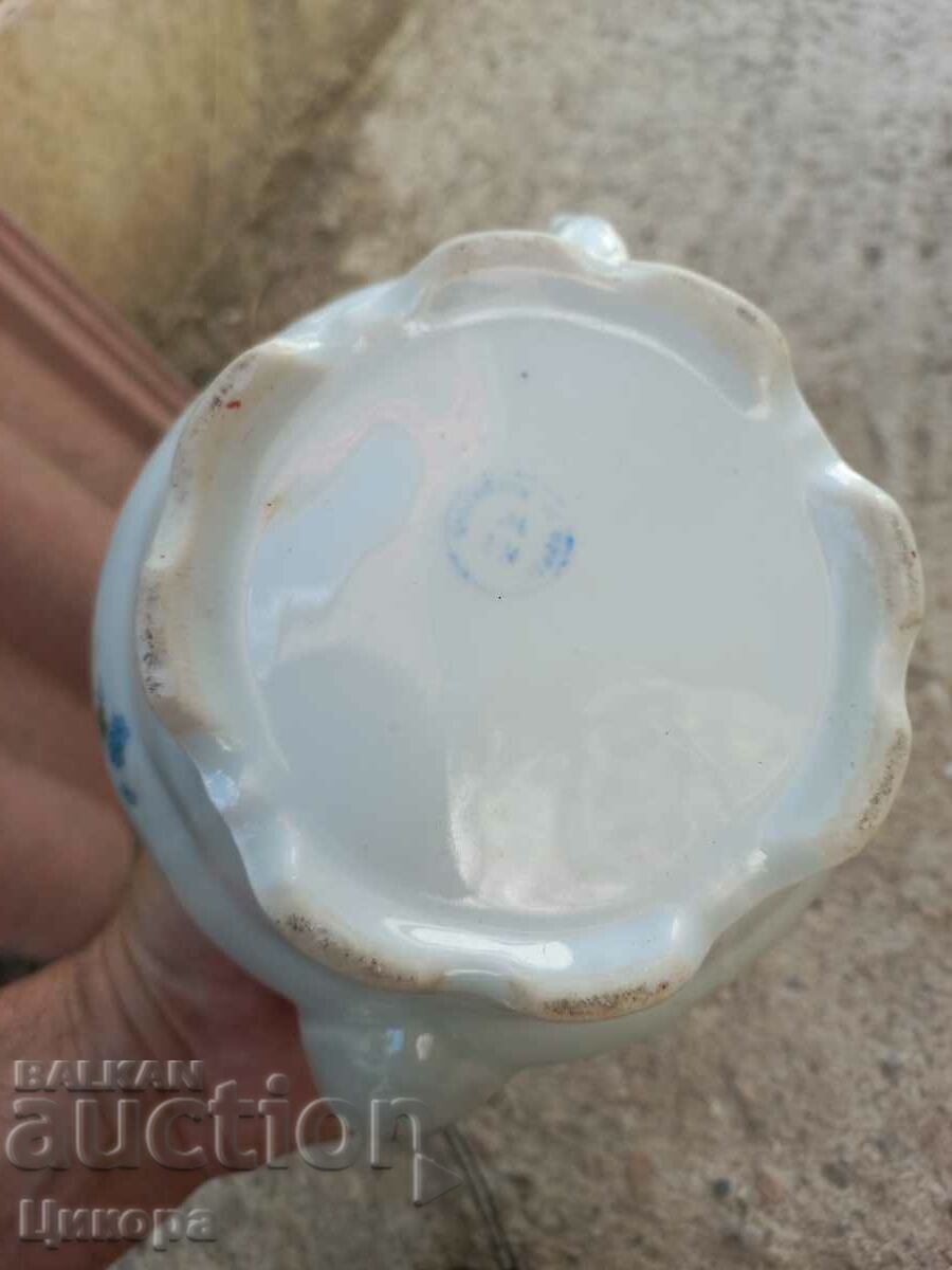 Auction  BULGARIAN PORCELAIN BAROQUE KETTLE