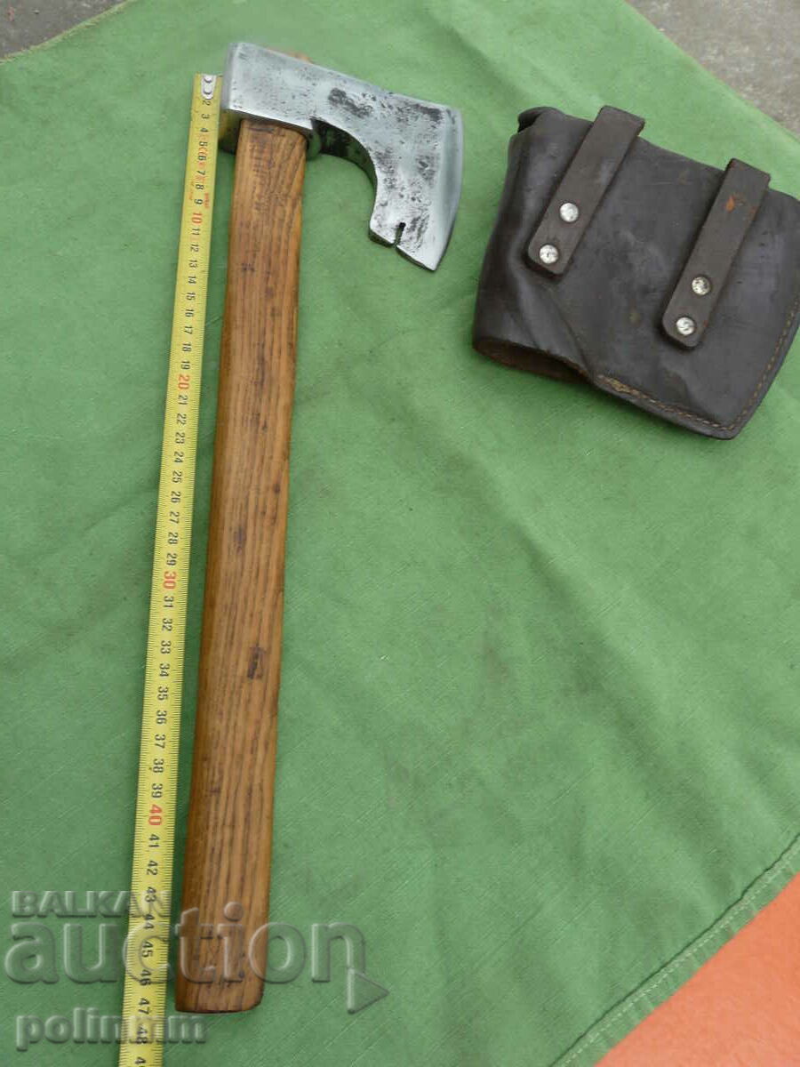 Bulgarian army hatchet - 484 with price 100.00 BGN | € 51.13 Bulgarian army hatchet - 484 with price 100.00 BGN | € 51.13
