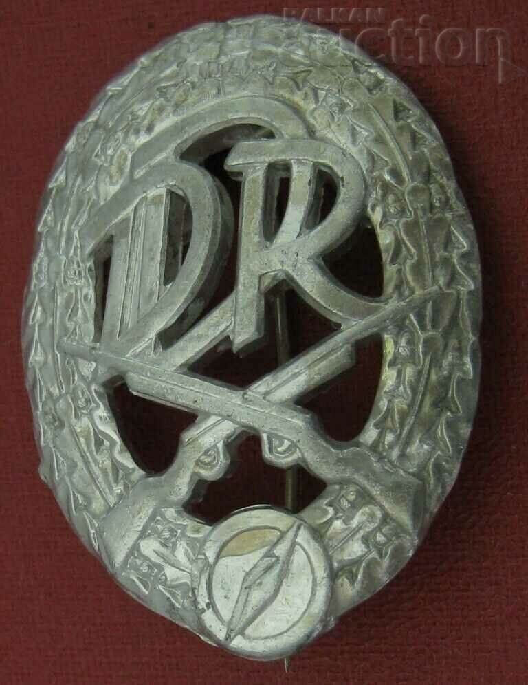 Auction  GDR GERMANY PEOPLE'S ARMY BADGE
