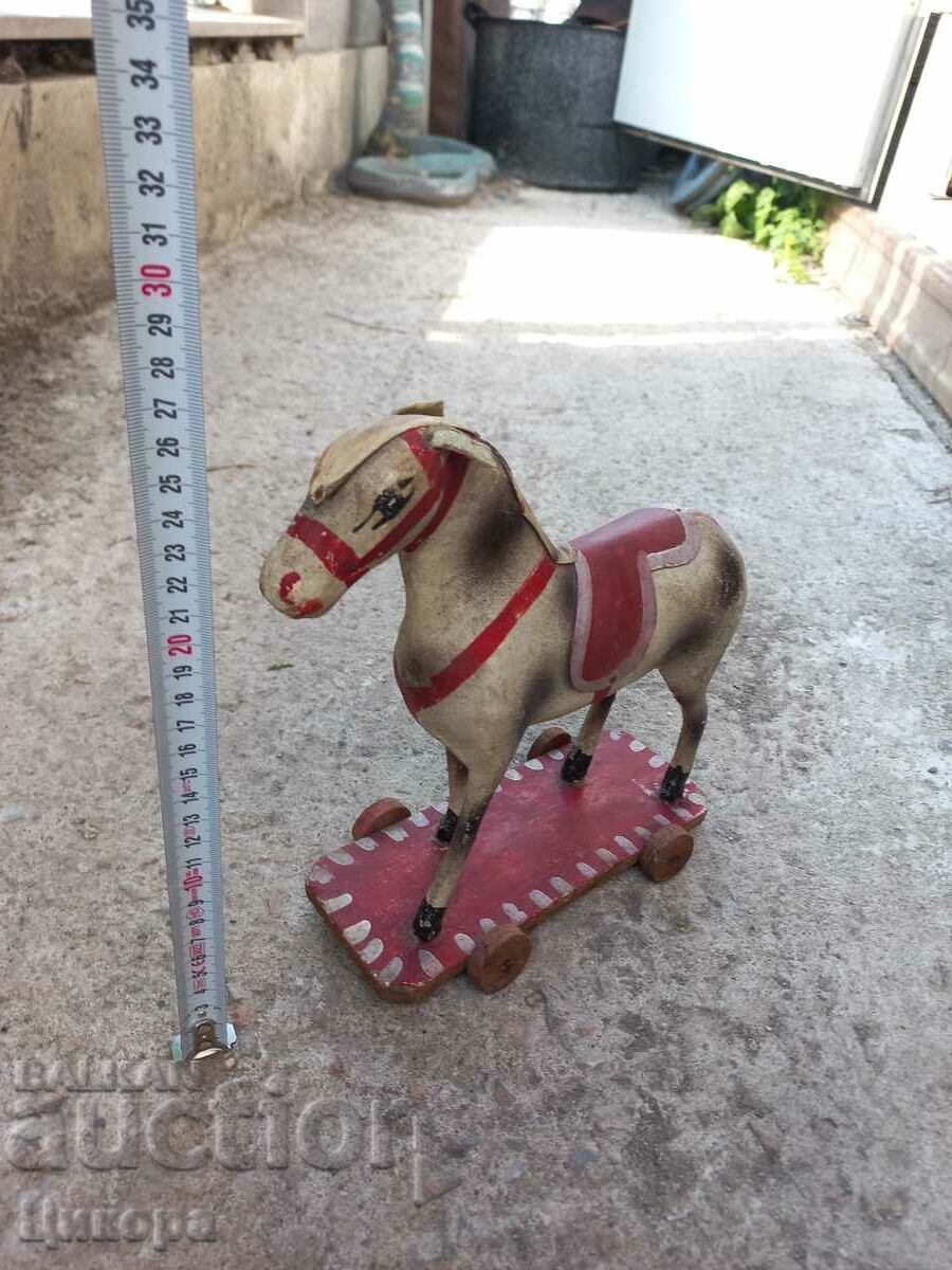 CAL FIGURĂ BĂTRĂ CAL cu preț 80.00 BGN | € 40.90 CAL FIGURĂ BĂTRĂ CAL cu preț 80.00 BGN | € 40.90