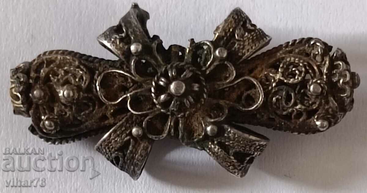 Доставка на Част от сребърен накит