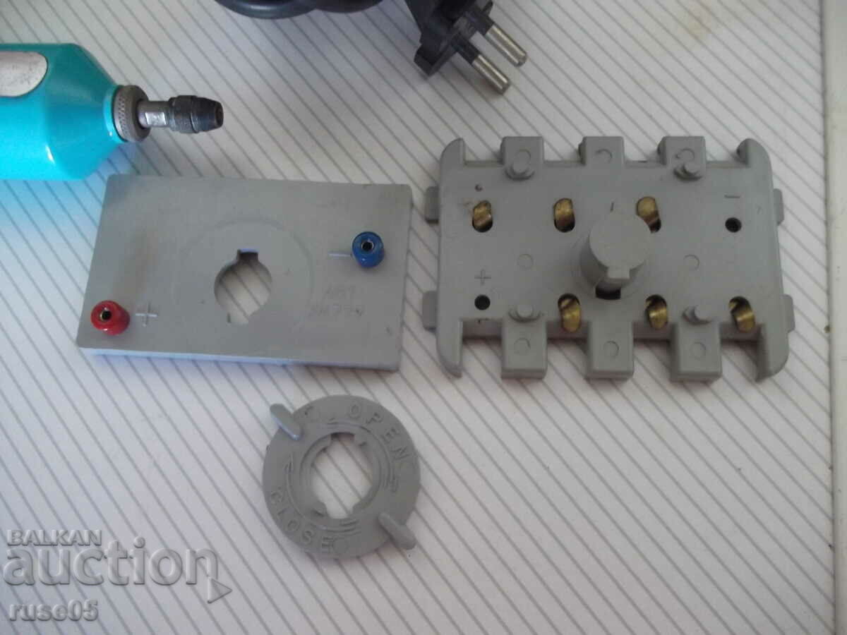 Delivery of Multifunctional tool "TRIPLEX" French working Delivery of Multifunctional tool "TRIPLEX" French working