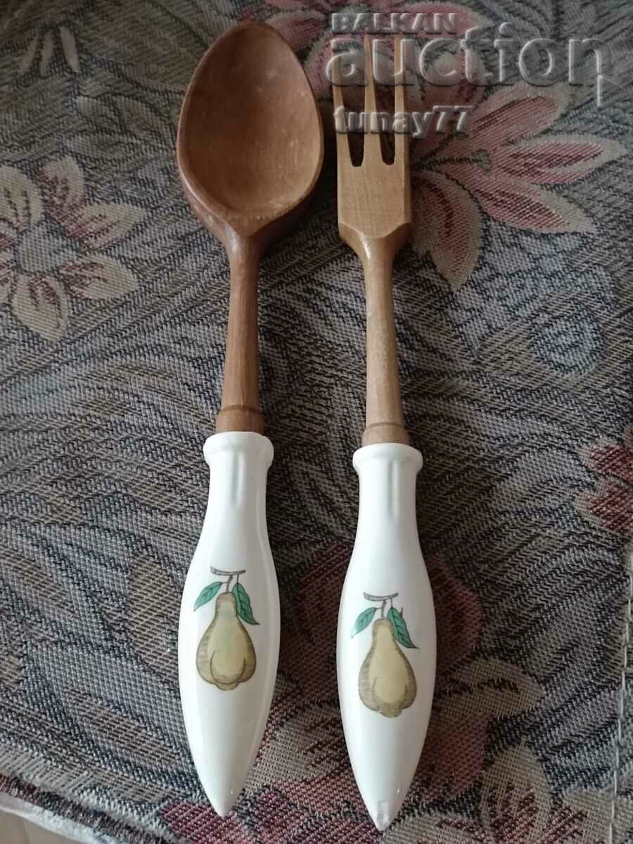 ❗Two pieces of collector's utensils with porcelain handles ❗