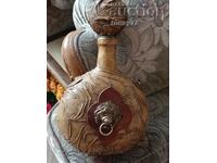 ❗Decorative bottle with hand-engraved leather. . Bronze ❗