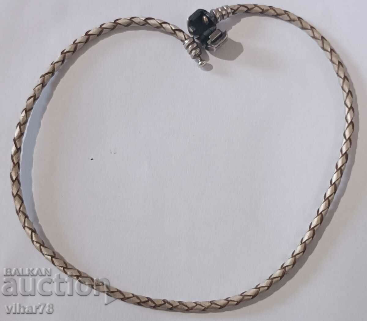 Lanț pandora mic din argint cu preț € 29.99 | 58.66 BGN