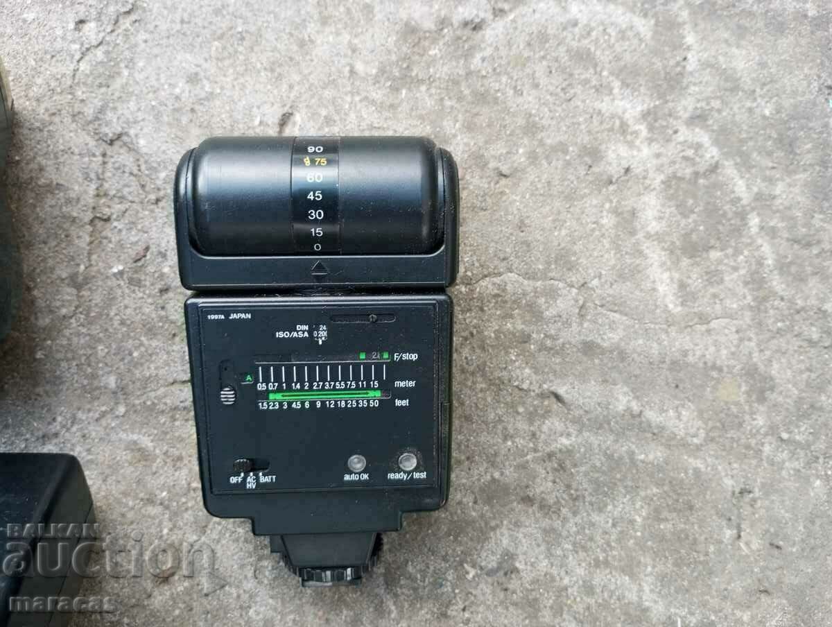 Delivery of Flashes for cameras Delivery of Flashes for cameras