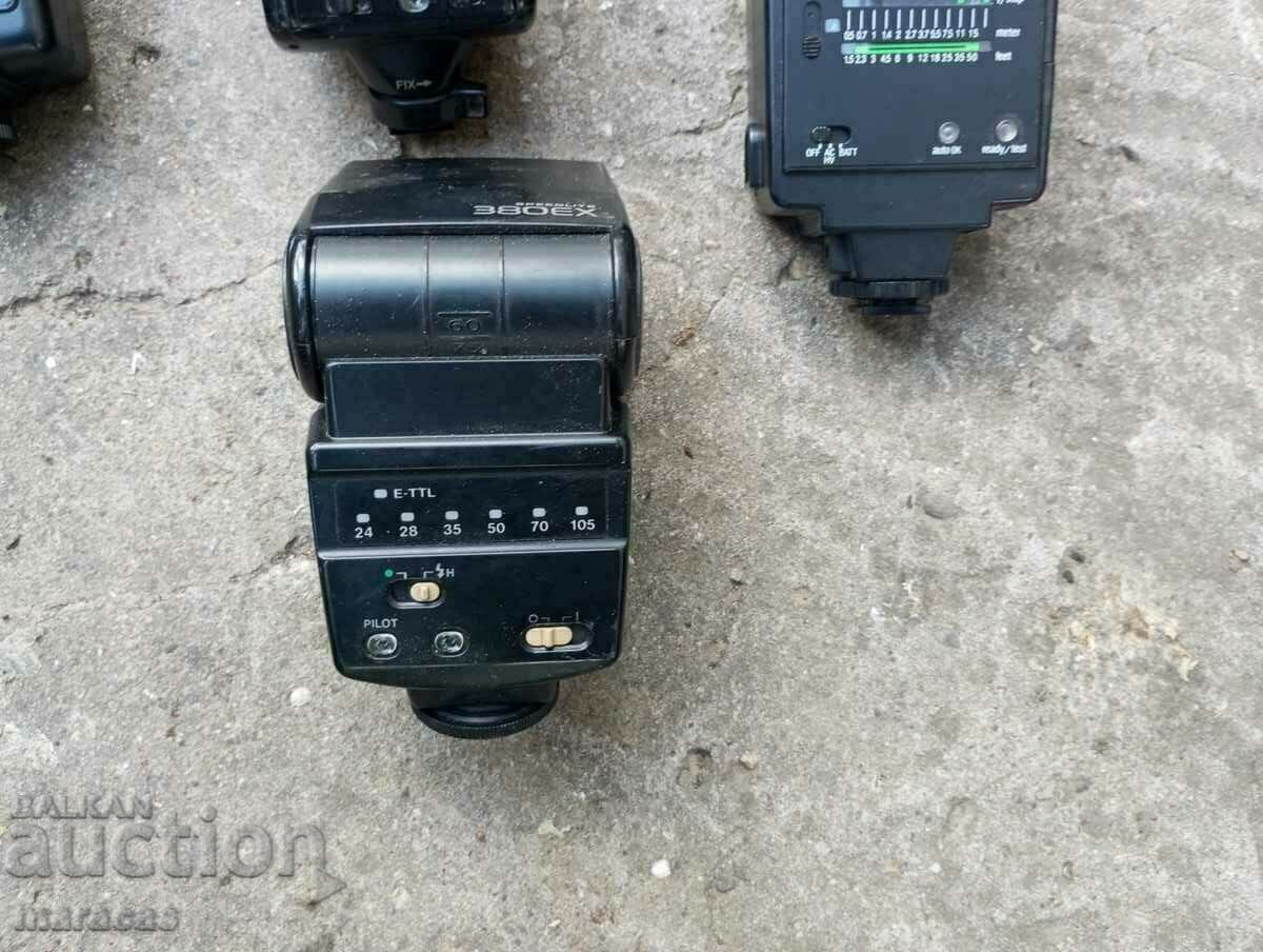 Flashes for cameras - 5 Flashes for cameras - 5