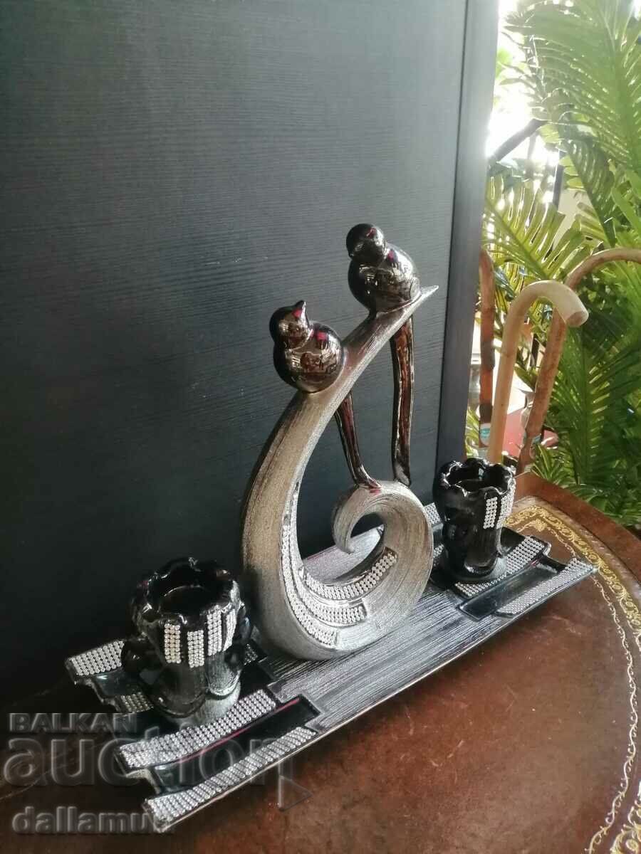 Auction decorative set of candlesticks with doves on a plaster tray Auction decorative set of candlesticks with doves on a plaster tray