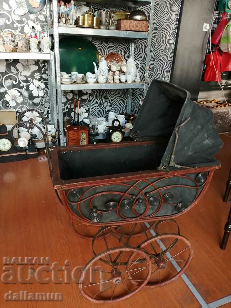 Παράδοση συλλεκτικό καρότσι για κούκλες ή μωρό 90/70/30 cm Παράδοση συλλεκτικό καρότσι για κούκλες ή μωρό 90/70/30 cm