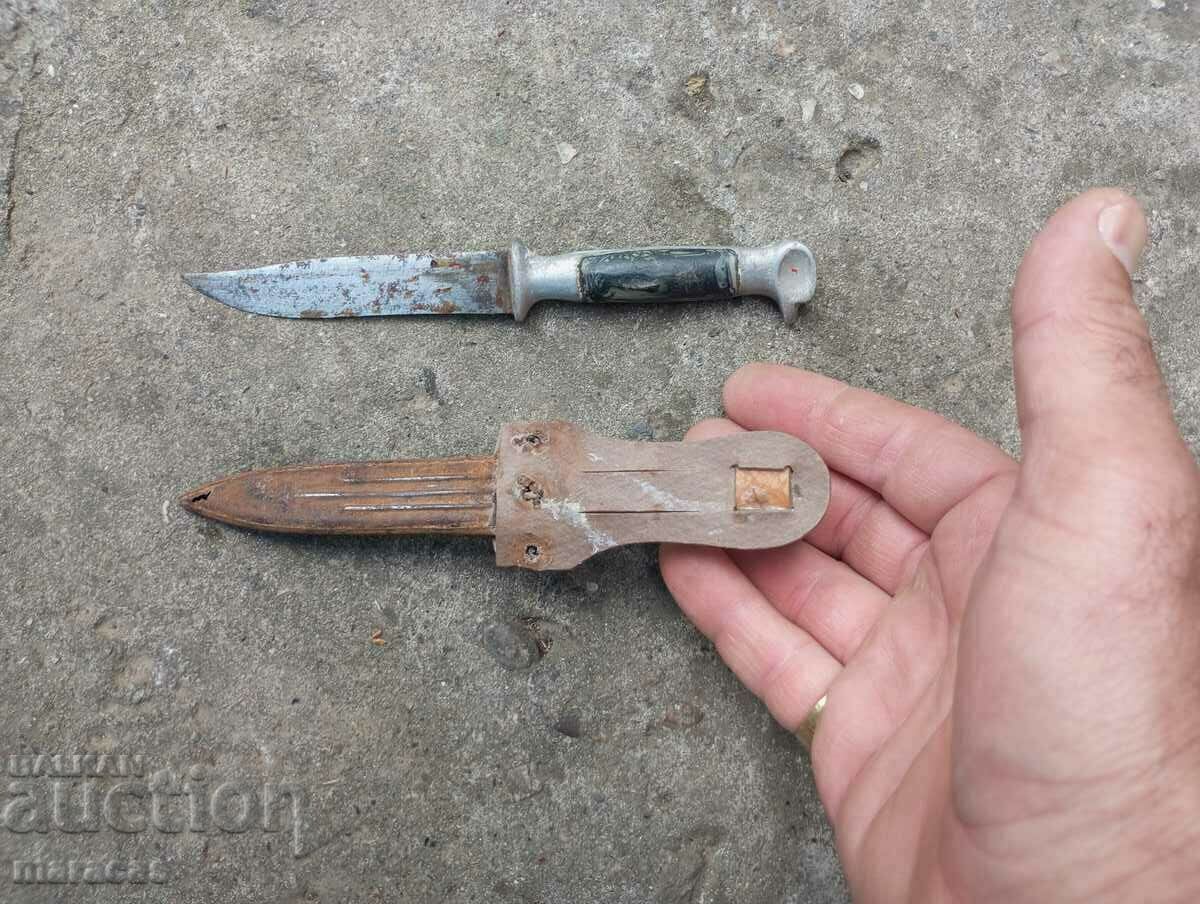 Small Old Knife with price 15.00 BGN | € 7.67 Small Old Knife with price 15.00 BGN | € 7.67