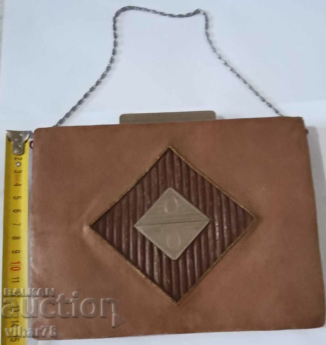 Auction Old ladies leather bag Auction Old ladies leather bag