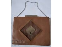 Стара дамска кожена чанта