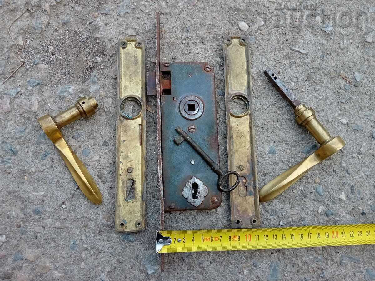 antique city bronze lock with key - 6 antique city bronze lock with key - 6