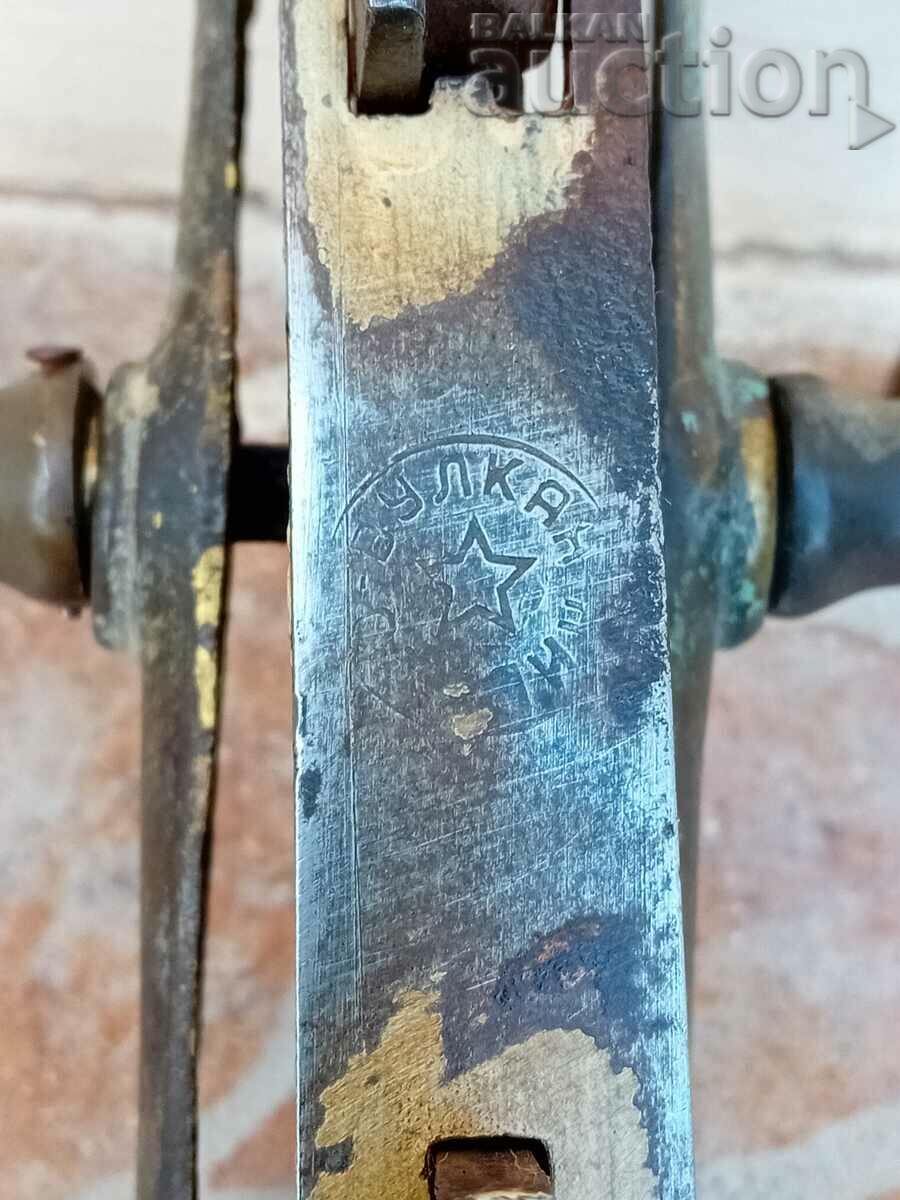 Delivery of antique urban bronze lock with Vulcan FIVE-POINT key