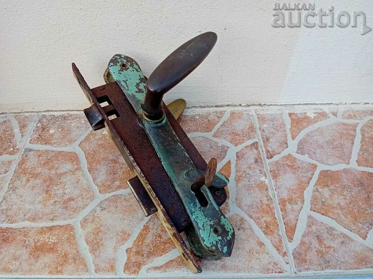 antique urban bronze lock with Vulcan FIVE-POINT key