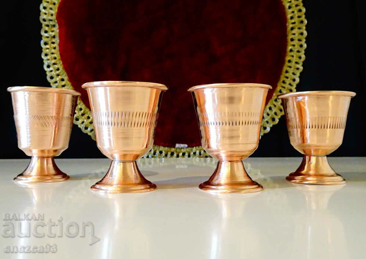 Copper glasses for brandy 4 pieces.
