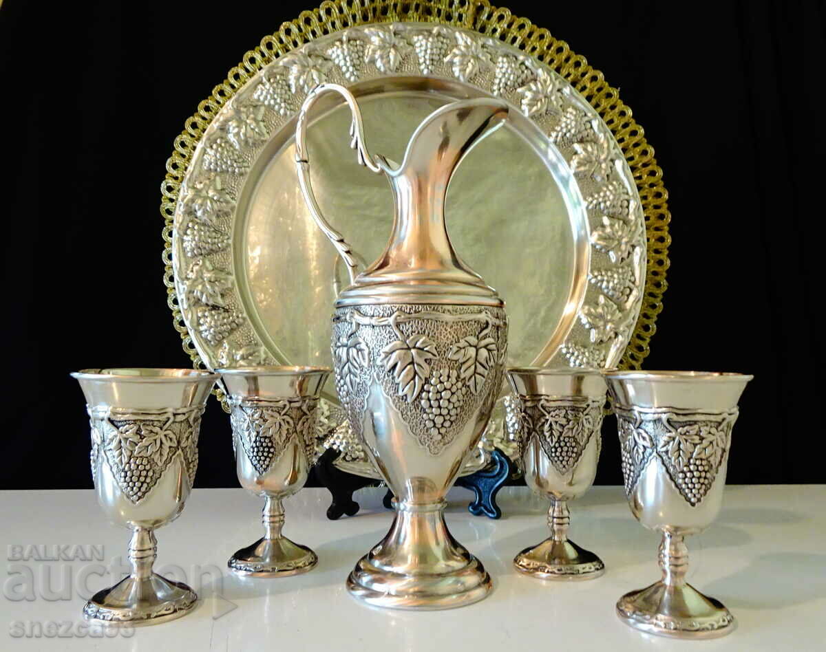 Silver-plated copper service for brandy, vines, grapes.