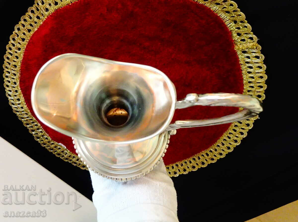 Silver-plated copper jug, roses, ornaments. - 6 Silver-plated copper jug, roses, ornaments. - 6