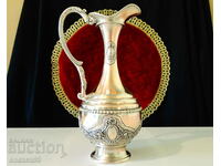 Urcior din cupru placat cu argint, trandafiri, ornamente.