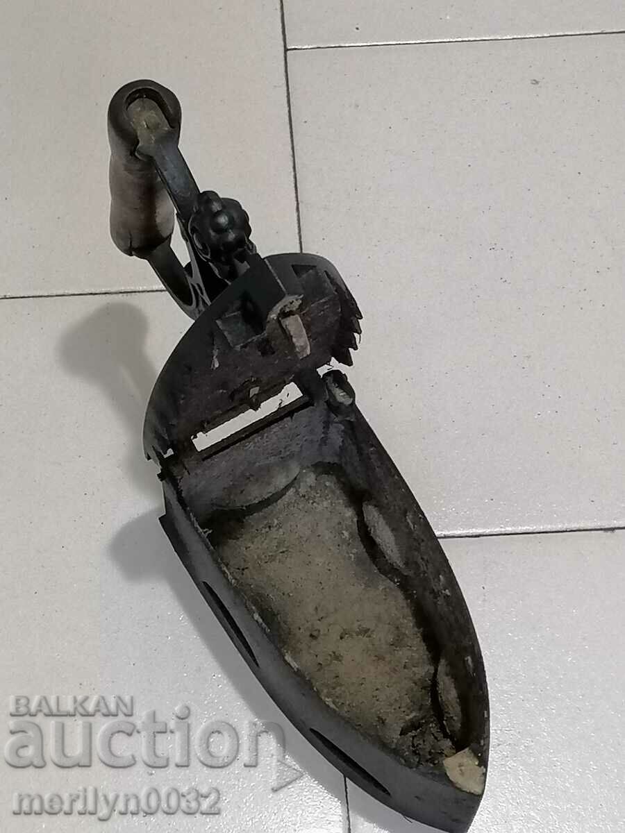 An old iron on fire - 7