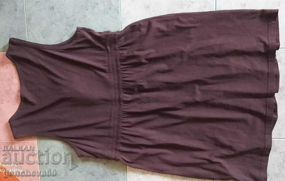 Beautiful Markov sukman dress with KappAhi embroidery with price 35.00 BGN | € 17.90 Beautiful Markov sukman dress with KappAhi embroidery with price 35.00 BGN | € 17.90