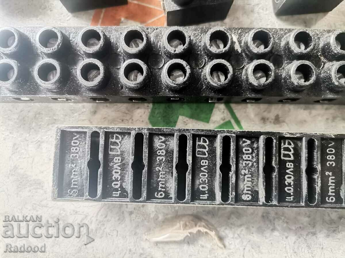 Delivery of Bakelite terminals from the 80s Delivery of Bakelite terminals from the 80s