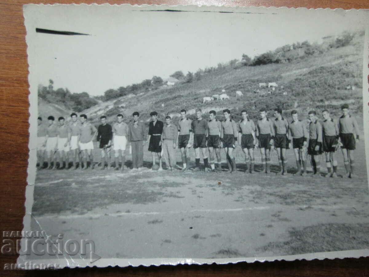 OLD PHOTO FOOTBALL TEAMS-1920-30 year - 5 OLD PHOTO FOOTBALL TEAMS-1920-30 year - 5