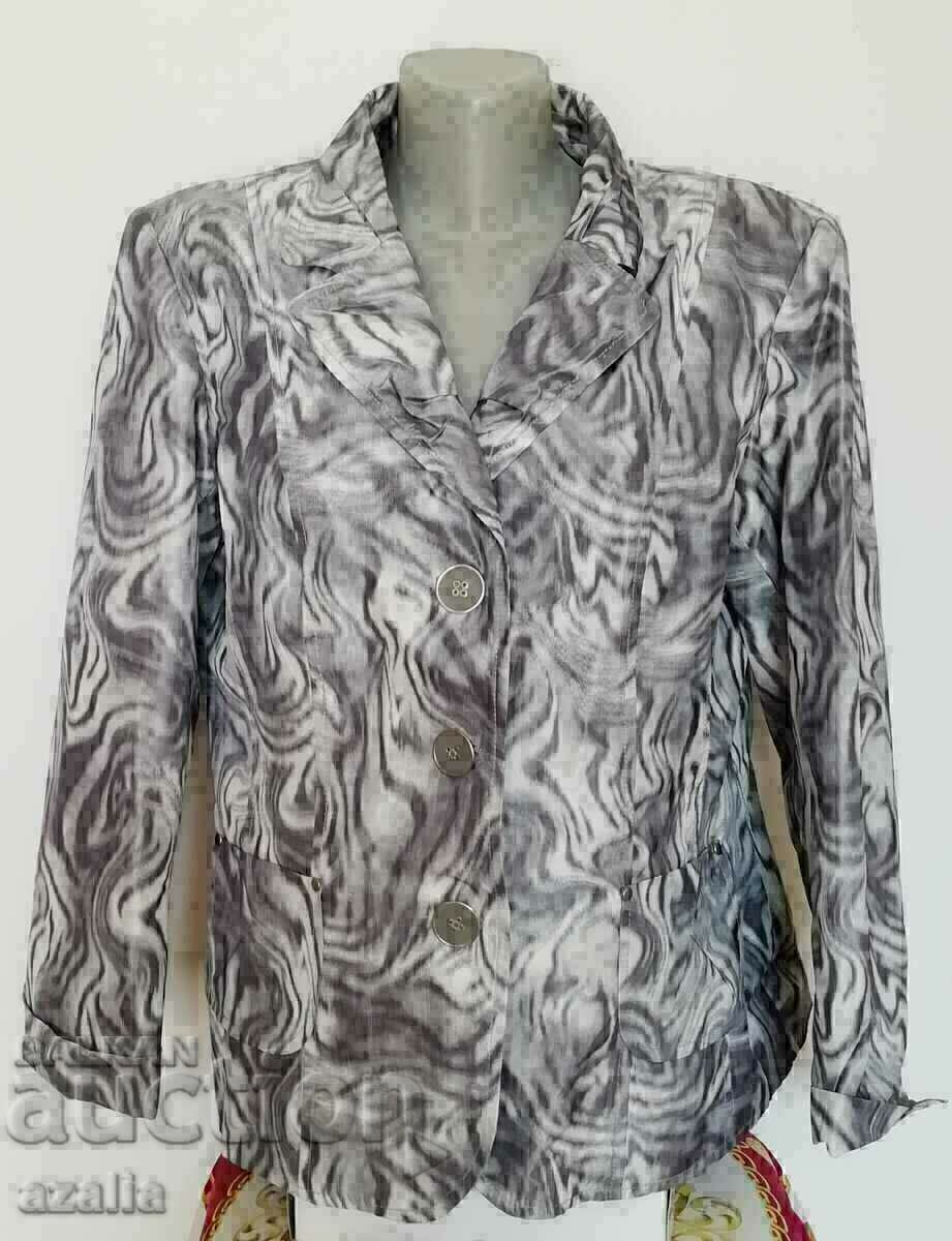 Women's jacket in gray and white