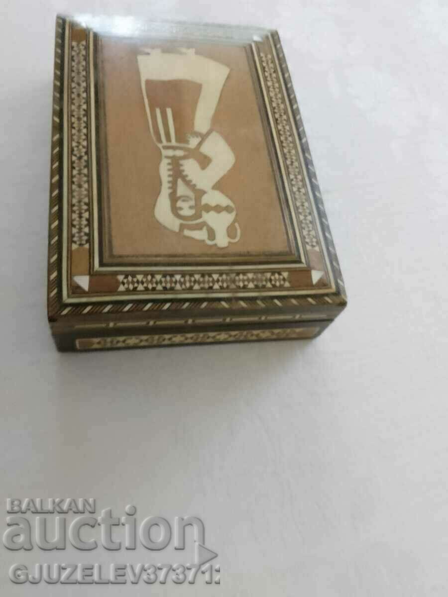 Middle Eastern jewelry box inlaid mother of pearl - 5 Middle Eastern jewelry box inlaid mother of pearl - 5