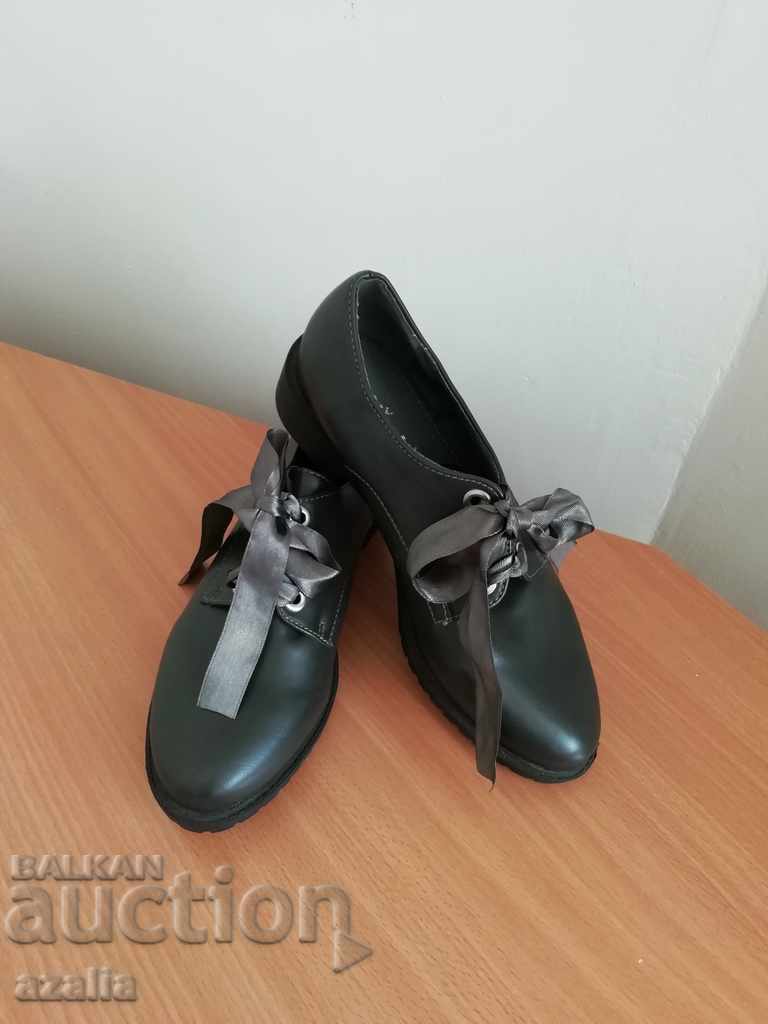 Pantofi noi de dama, marimea 36