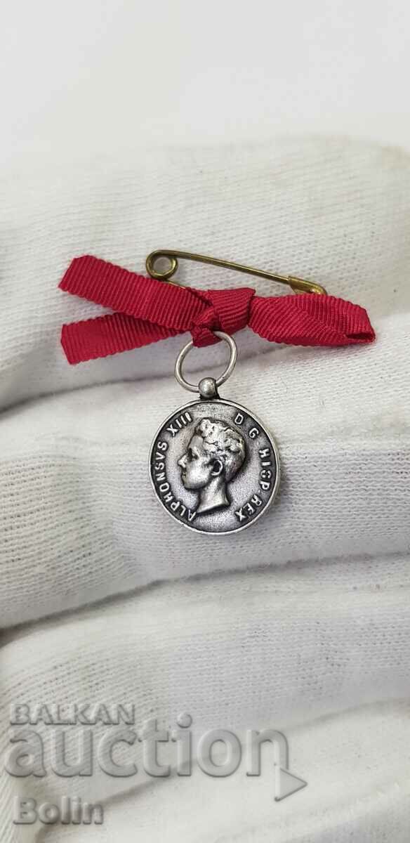 Delivery of Rare silver medal miniature Coronation ALFONSO XIII 1902 Delivery of Rare silver medal miniature Coronation ALFONSO XIII 1902