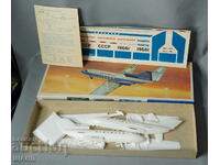 JAK 40 Παλιό γερμανικό μοντέλο παιχνιδιού αεροπλάνου για συναρμολόγηση