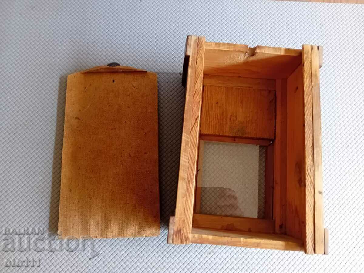 OLD WOODEN CLOCK BOX, ALARM CLOCK - 7