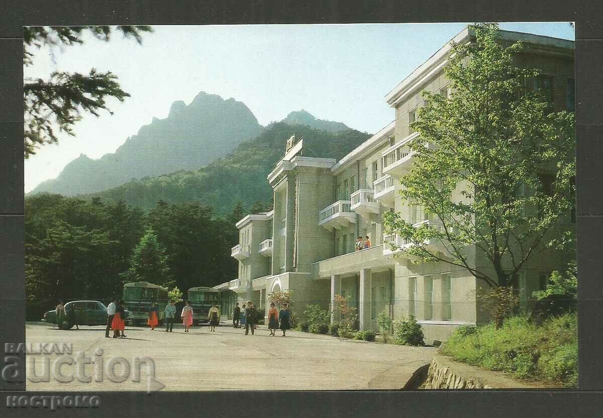 North Corea old Post card    -  A 3536