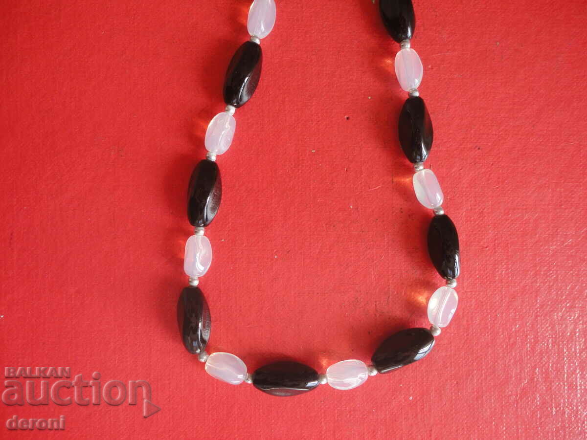 Κολιέ κολιέ 26 με τιμή 10.00 BGN | € 5.11 Κολιέ κολιέ 26 με τιμή 10.00 BGN | € 5.11