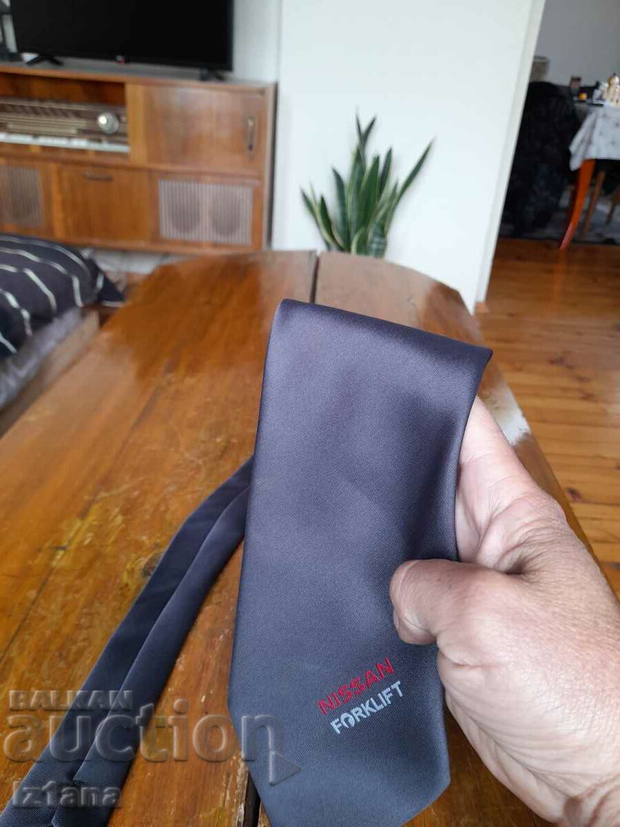 Delivery of Old tie Nissan Delivery of Old tie Nissan