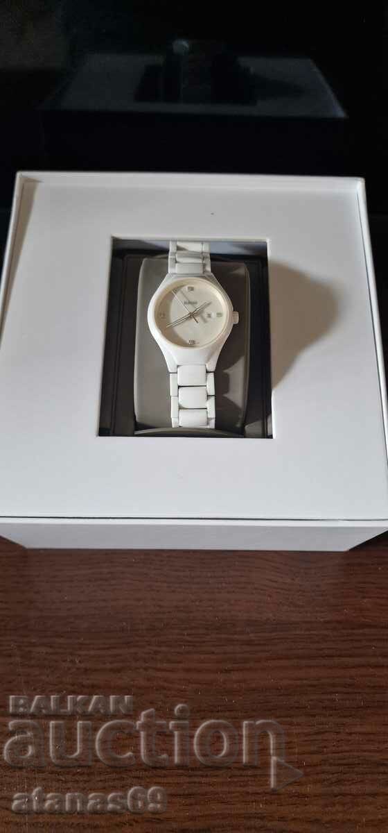 Delivery of RADO women's watch - R27061712 Delivery of RADO women's watch - R27061712