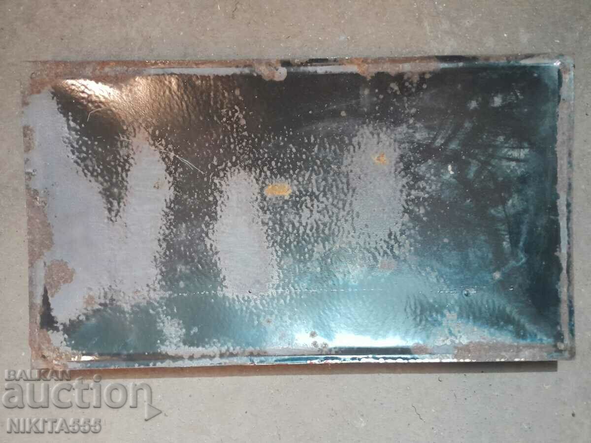 Old enamel plate 8 - 6 Old enamel plate 8 - 6