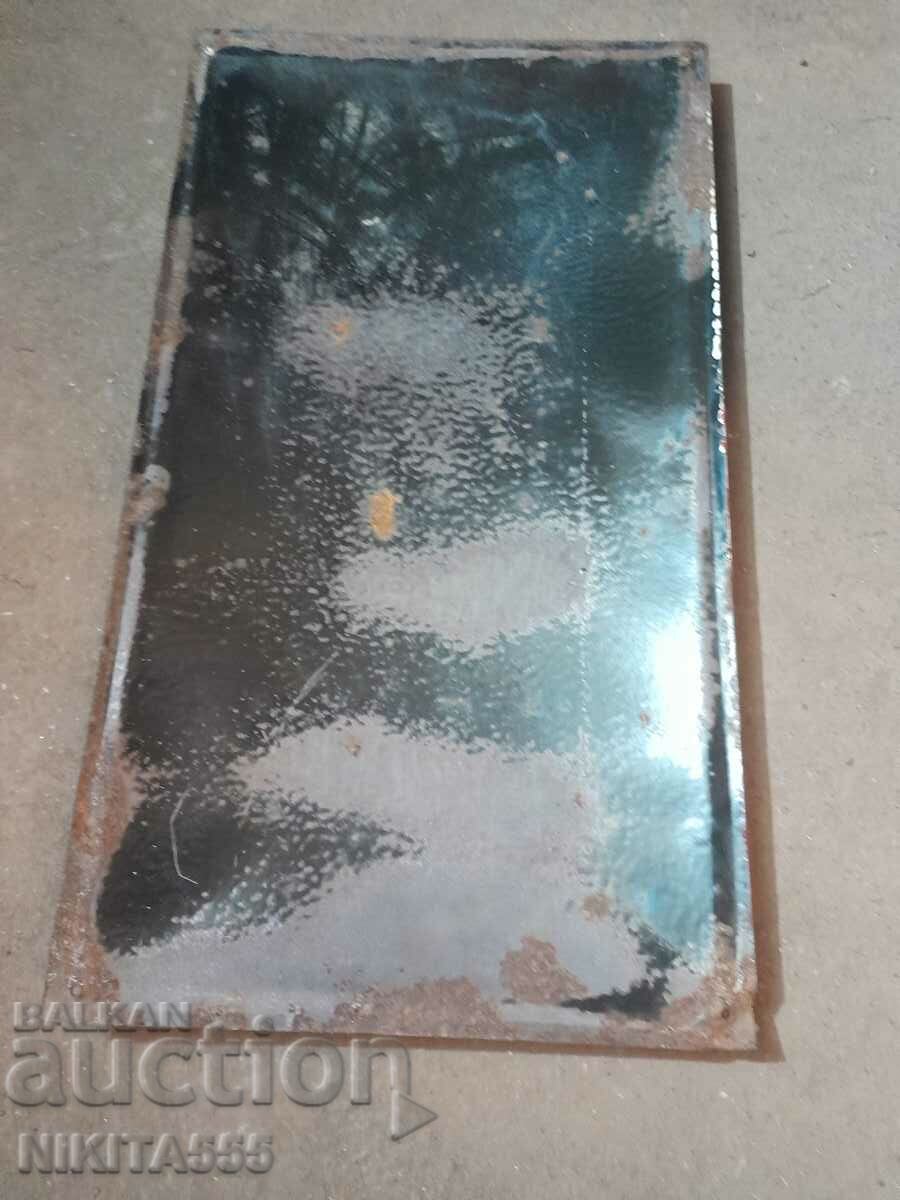 Old enamel plate 8 - 7 Old enamel plate 8 - 7