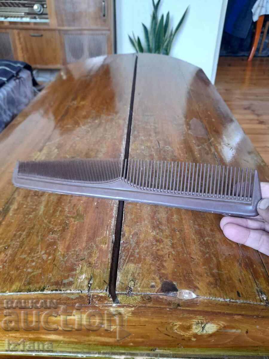 Delivery of Old comb Delivery of Old comb