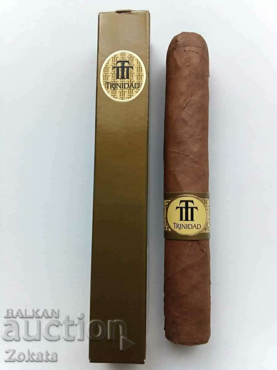 Delivery of Havana cigar. Cuba. Delivery of Havana cigar. Cuba.