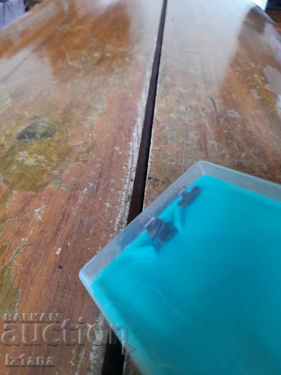 Delivery of An old children's game Football Delivery of An old children's game Football