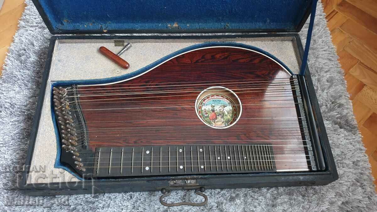 Old musical instrument zither
