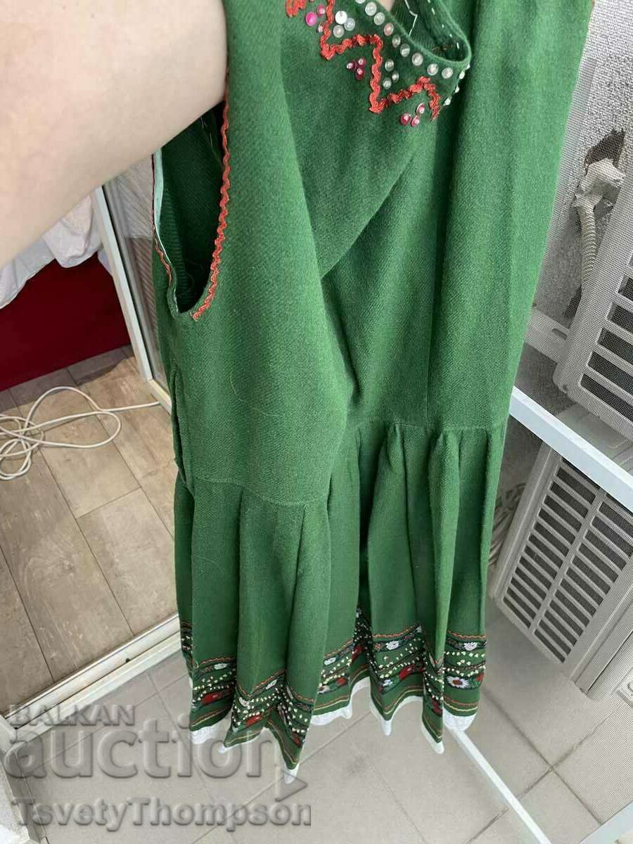 I am selling an unused women's folk costume and apron