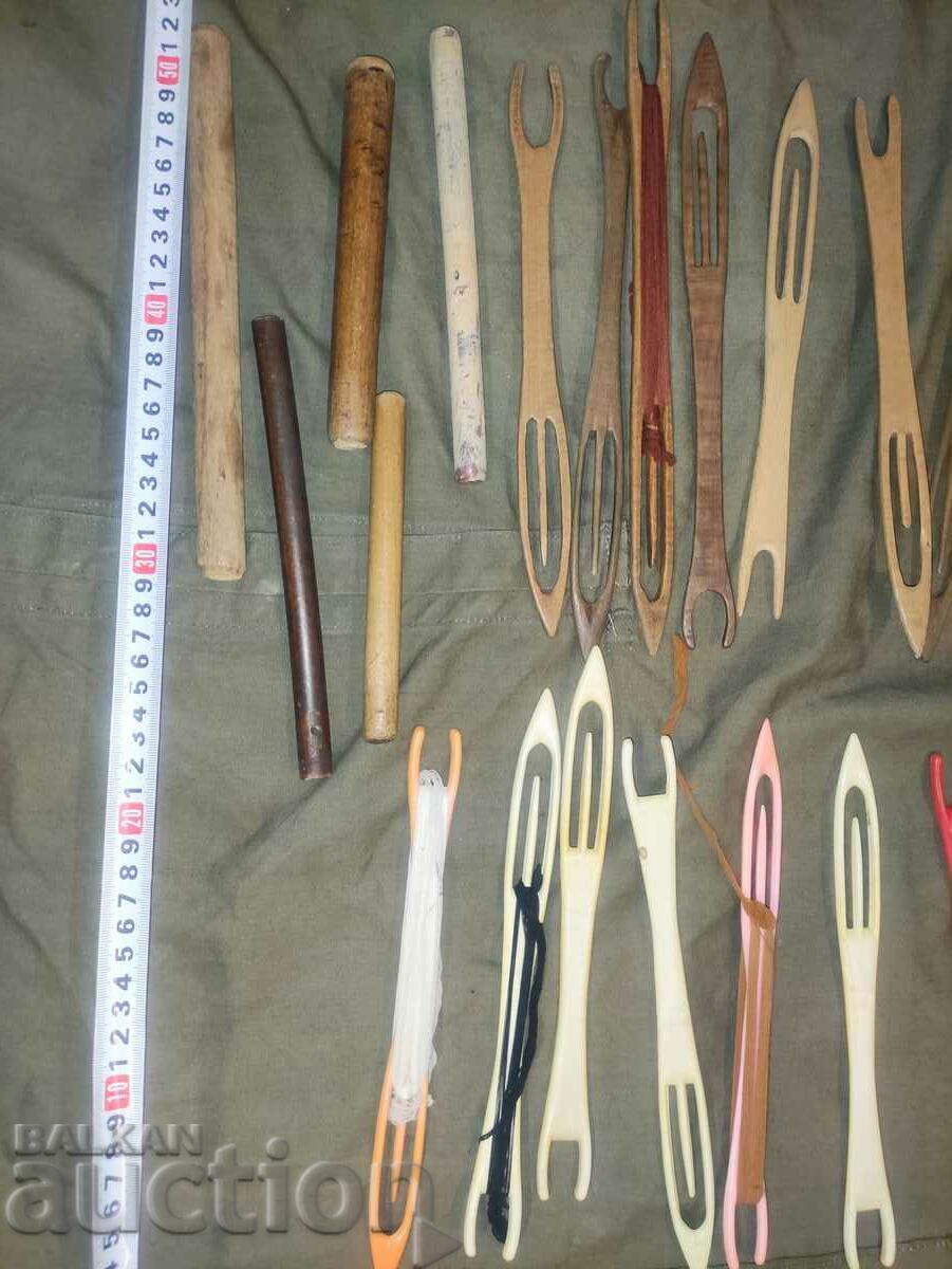 Shuttles, knitting needles, net with price 100.00 BGN | € 51.13 Shuttles, knitting needles, net with price 100.00 BGN | € 51.13