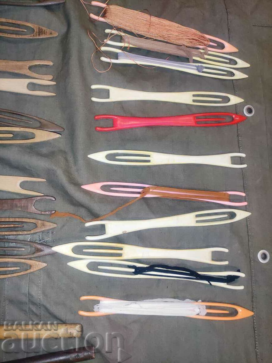 Auction Shuttles, knitting needles, net Auction Shuttles, knitting needles, net