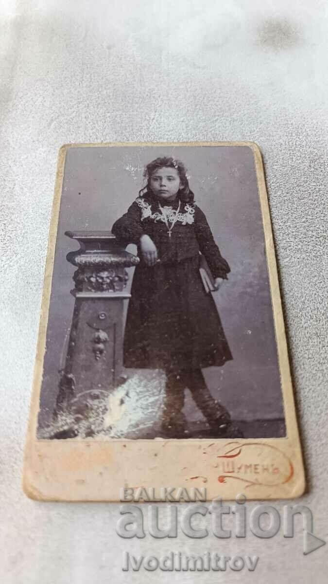 Photo Young girl Cardboard