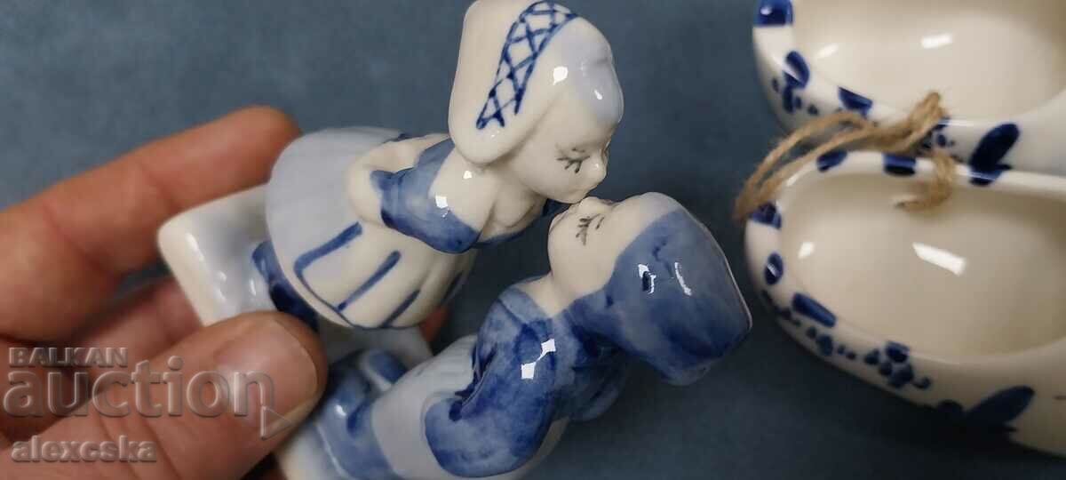 Auction Porcelain figurines - Holland Auction Porcelain figurines - Holland