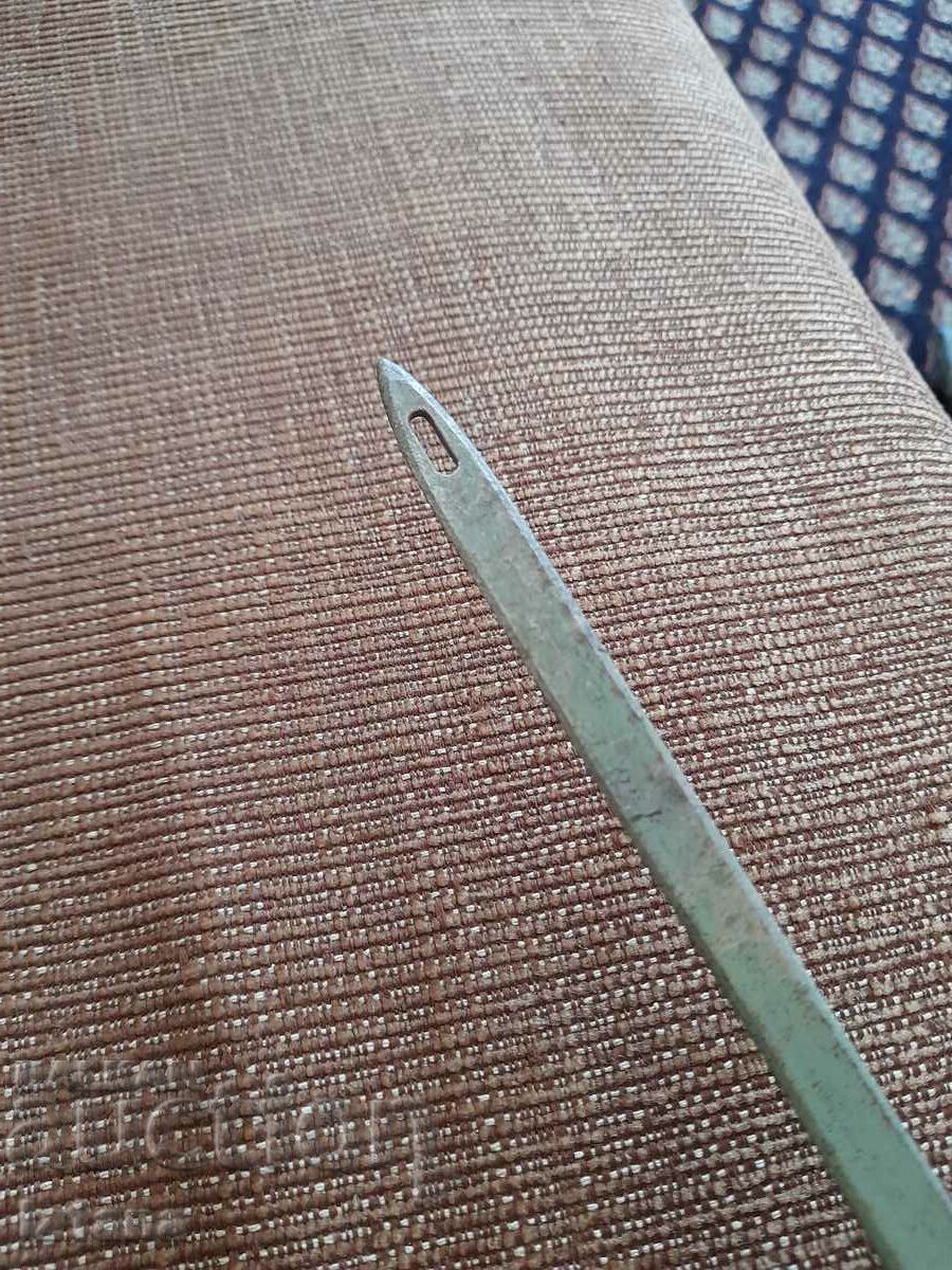 Auction An ancient instrument Auction An ancient instrument